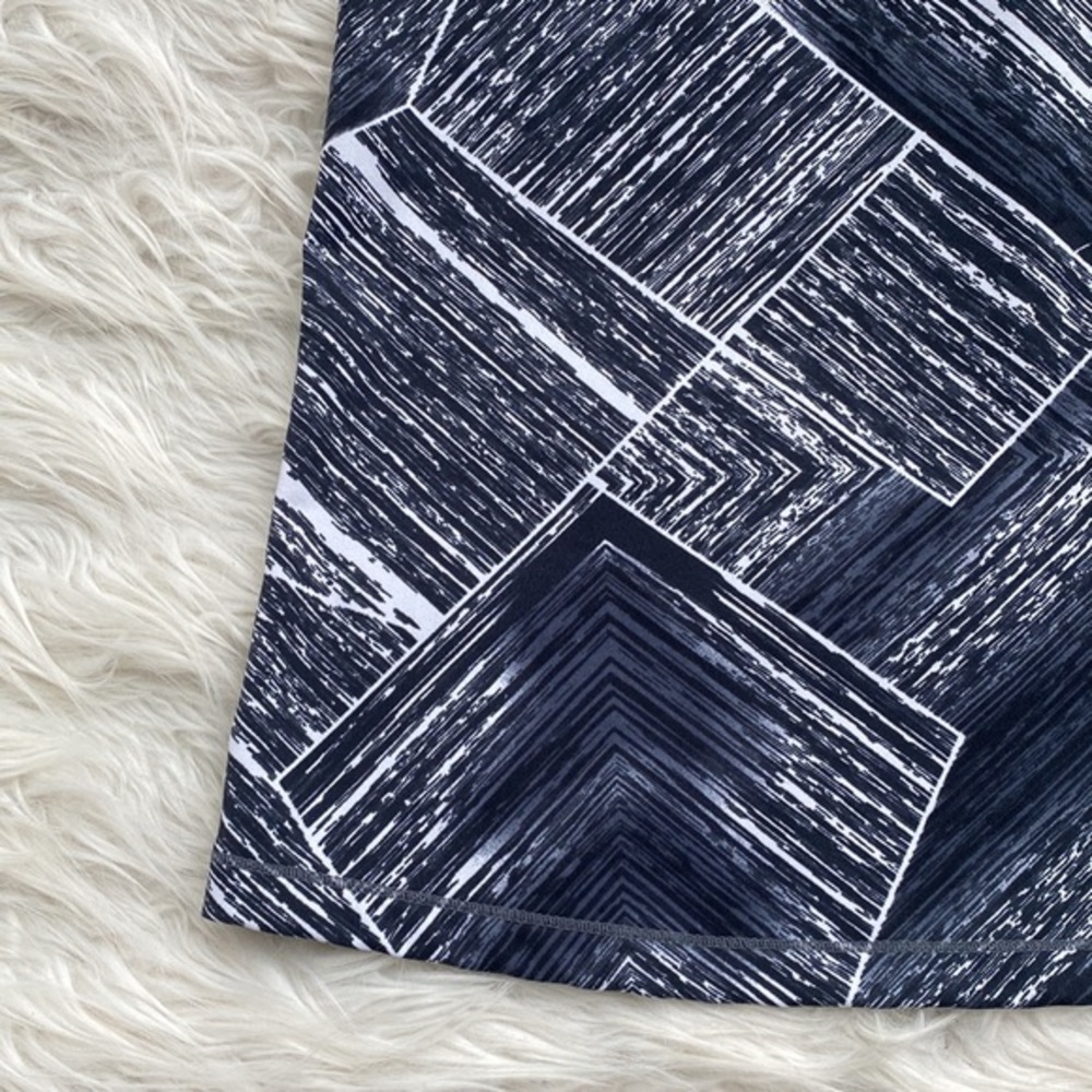 Lululemon | Abstract Print Racerback Top - Picture 6 of 13